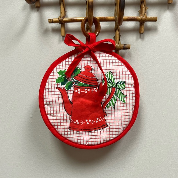 Vintage Other - 70s Vintage 🎁 Wood-Ring Christmas Holiday Potholder